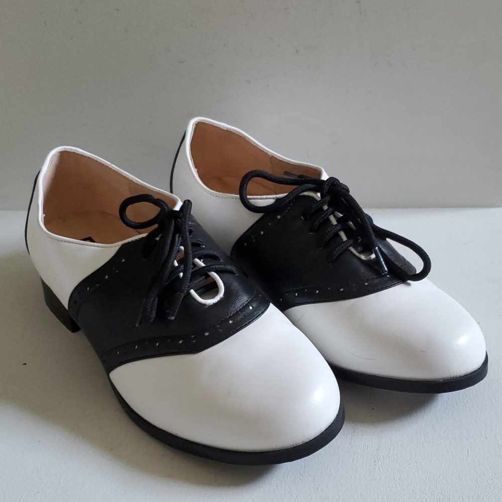 Fun.com size 8 Black & White 50's Saddle Shoes